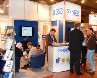 Spannende Gespräche auf dem gemeinsamen Messestand der IOS,SYNOS und Konica Minolta - vergrößern